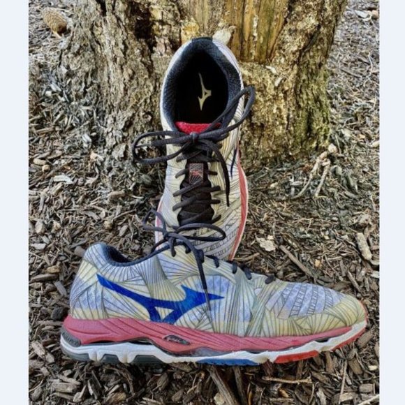 mizuno men's sneakers